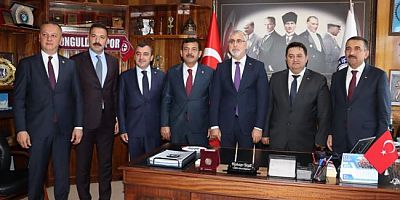  Çalışma Bakanı Işıkhan GMİS'i ziyaret etti
