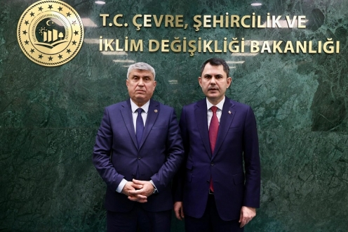 AK PARTİ TEŞKİLATINDAN BAKAN KURUM’A ZİYARET