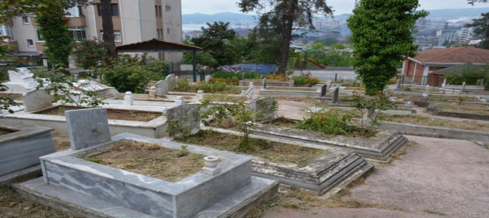 GÜLÜÇ'TE BAYRAM TEMİZLİĞİ