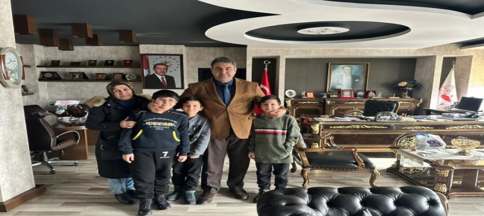 KARNESİNİ ALAN ÇOCUKLAR, KAYMAKAM YILMAZ'A KOŞTU!