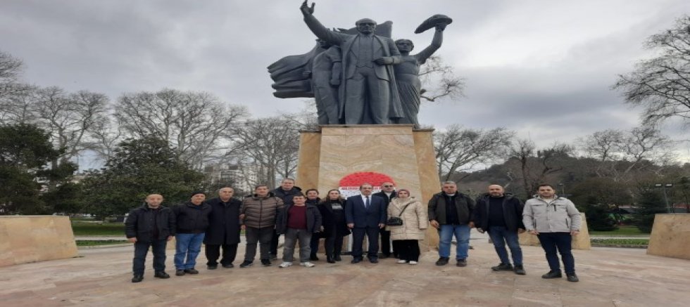 KDZ.EREĞLİ'DE GAZETECİLER ANITA ÇELENK SUNDU