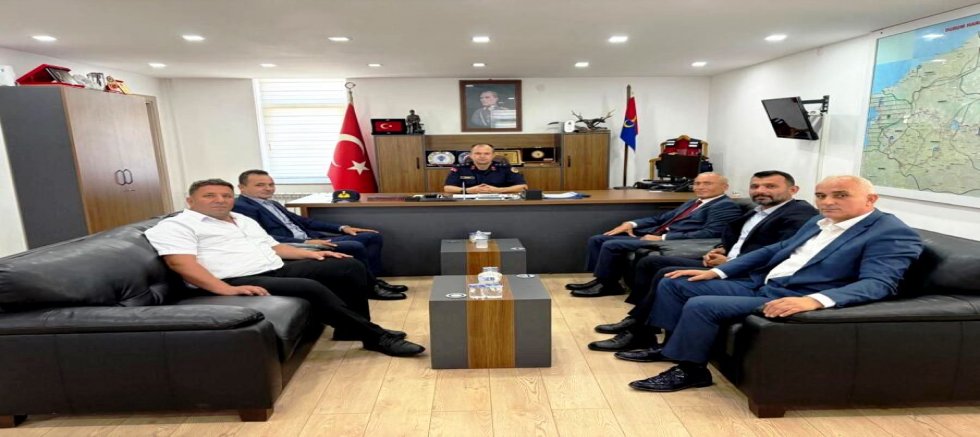Şoförler Odasından İlçe Jandarma Komutanı Yüzbaşı Mehmet Demir’e “Hayırlı Olsun” Ziyareti