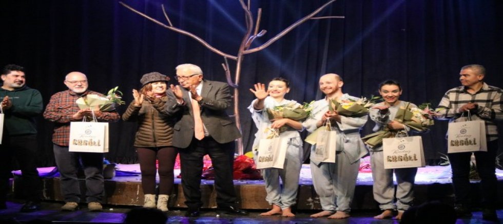 “YAŞAM DÖNGÜSÜ” OYUNU ÇOCUKLARI BÜYÜLEDİ