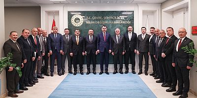 AK PARTİ TEŞKİLATINDAN BAKAN KURUM’A ZİYARET