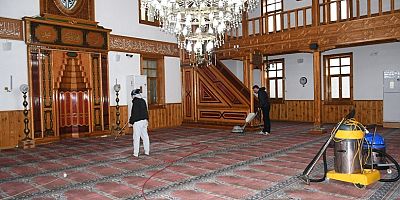 ALAPLI BELEDİYESİ RAMAZAN AYI ÖNCESİ CAMİLERDE TEMİZLİK SEFERBERLİĞİ BAŞLATTI.