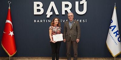 BARÜ’den Dr. Çiğdem Yerli, “ODTÜ Yılın Tezi Ödülünü” aldı