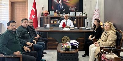 BAŞKAN DEMİRBAŞ’TAN  MİLLİ EĞİTİM MÜDÜRÜ  HARUN AKGÜL’E ZİYARET