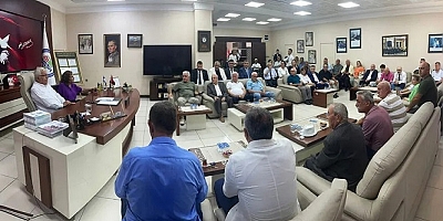 BELEDİYE BAŞKANLIĞI MAKAMI KUTLAMAYA GELENLERE DAR GELDİ