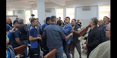 Belediye Meclis toplantısı öncesinde kavga!..