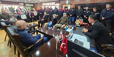 Çalışanlar Başkan Semiz'in yeni yılını kutladı