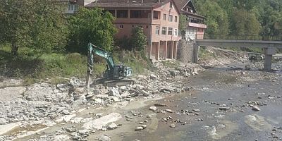 ÇAYLIOĞLU KIZLAR DERESİ İSLAH EDLİYOR