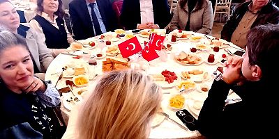 CHP’Lİ BELEDİYE BAŞKANLARI VE CHP ÖRGÜTÜ KAHVALTIDA BULUŞTU