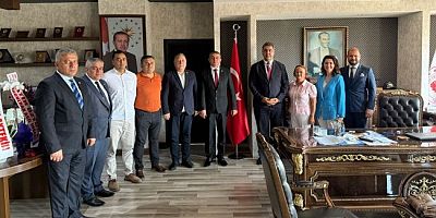 CHP MECLİS ÜYLERİNDEN KAYMAKAM YILMAZ’A ‘HAYIRLI OLSUN’ ZİYARETİ