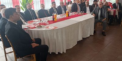 ERDEMİR MÜHENDİSLER DERNEĞİ İLE İZMİRLİOĞLU HUZUR EVİ CUMHURİYET’İN 102 YAŞI  KUTLAMA