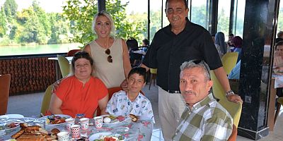 Gülüç kahvaltıda buluştu...