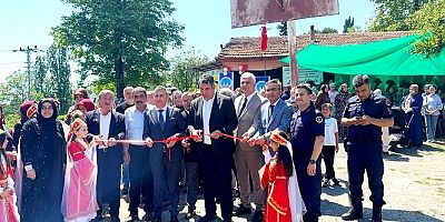 IŞIKLI KÖYÜNDE  GİYİM VE TEKNOLOJİ SERGİSİ AÇILDI