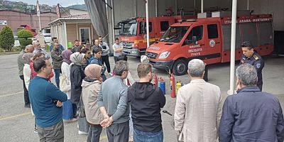 İTFAİYE'DEN ÖĞRETMENLERE YANGIN SÖNDÜRME EĞİTİMİ