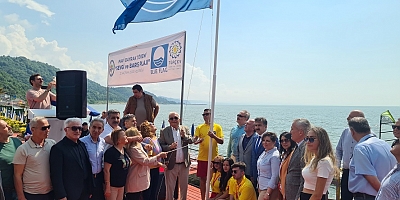 KDZ. EREĞLİ PLAJLARINDA ARTIK MAVİ BAYRAK DALGALANIYOR