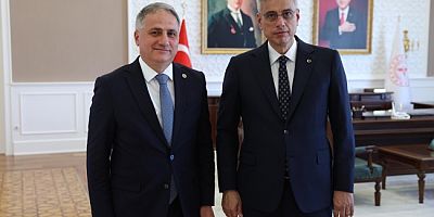 Milletvekili Bozkurt, Sağlık Bakanı Kemal Memişoğlu’nu ziyaret etti