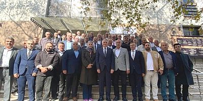 MUHTAR’LARA ÖĞRETMEN EVİNDE KAHVALTILI KUTLAMA