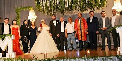 RECEP VE MELEKNUR ÇİFTİ ÖMÜR BOYU MUTLULUĞA YELKEN AÇTILAR