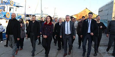 SESLİ'YE BOZHANEDE BALIKCILARDAN MUHTEŞEM KARŞILAMA