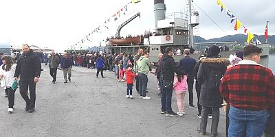 TCG Nusret Gemisi büyük ilgi gördü!