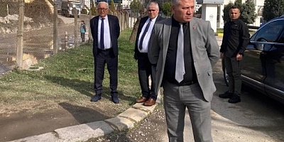 YOLLARDAKİ ÇAMUR, YARI YARIYA AZALDI