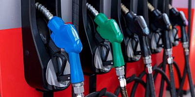 AKAR YAKITA ZAMLAR ŞİMŞEK GİBİ ÇAKIYOR