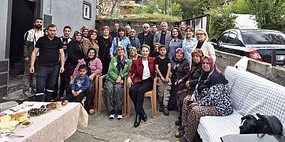 ZERRİN BAŞKAN KÖY VE MAHALLE HALKIYLA BİR ARADA