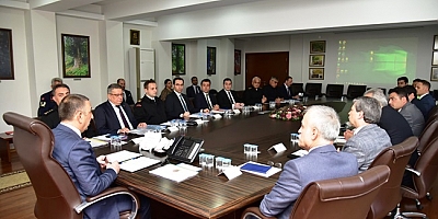 Zonguldak Valiliği'nde terör ve suç örgütlerine yönelik toplantı