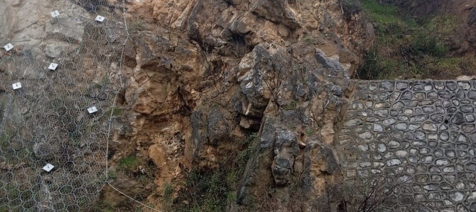 Zonguldak Ilıksu’da heyelan ekipleri harekete geçirdi